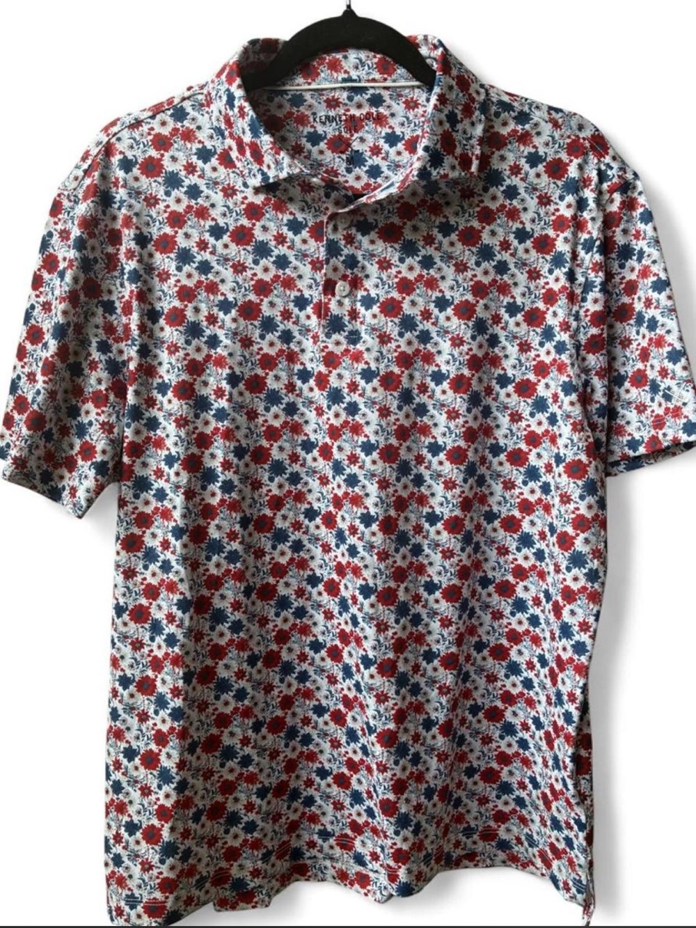 Kenneth Cole Golf Polo Red Blue fun all over Floral Print moisturize wicking M